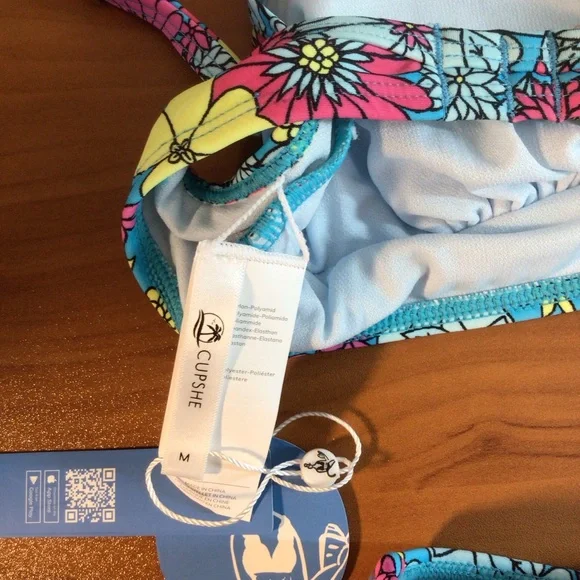 Women’s Cupshe Bright Floral Ruffled V Neck Mid Rise Bikini Size Medium - Picture 8 of 8